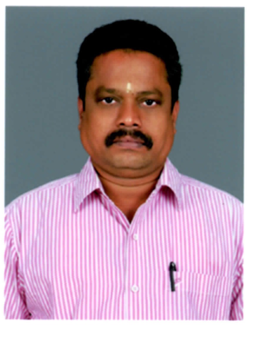 SURESH M